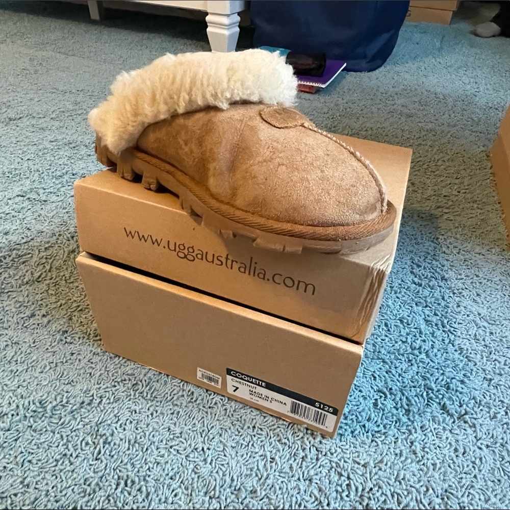 Womens Ugg slippers, style: Coquette, size: 7